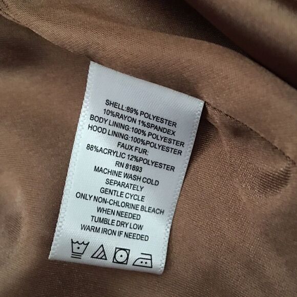 d & co jacket with faux fur hood | Size Medium - Picture 8 of 11